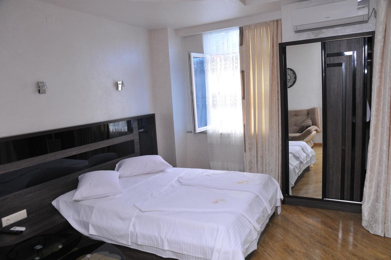 Black Sea Star Batumi Exterior photo